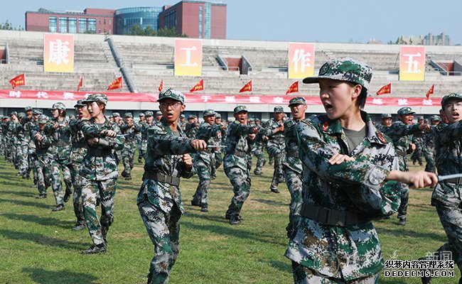 【组图】九字班集结完毕，请检阅！